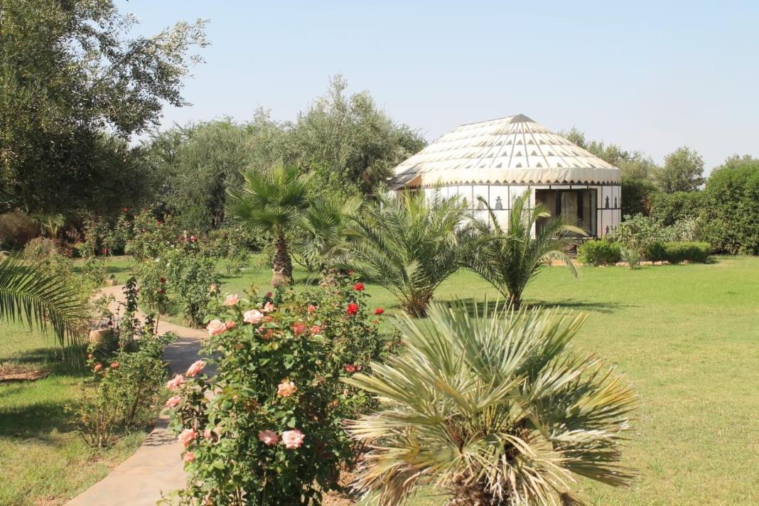 Villa Marco Au Jardin Des Senteurs El Ain Exterior foto